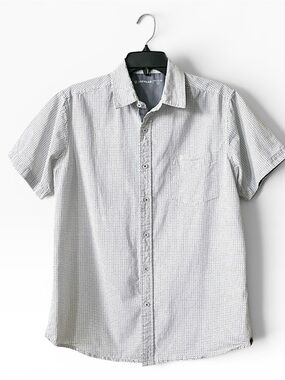 Airwalk Shirt Men's Size M White Cotton Button Down Pocket Short Sleeve Logo